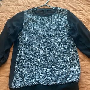 Animal print,3/4 sleeve. EXPRESS   XS